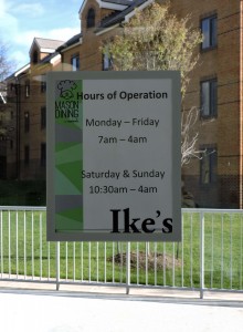 Ike’s operating hours changed for Family Weekend then reverted back to the original schedule, seen above. (Sarah Kladler/Fourth Estate)