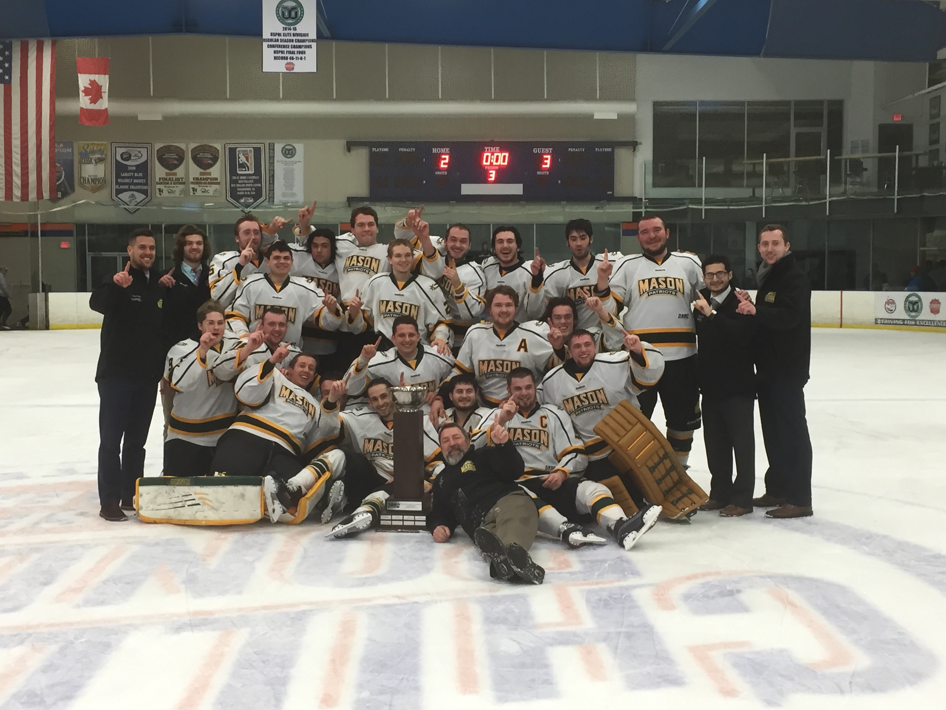 Men's club ice hockey makes Mason history | Fourth Estate